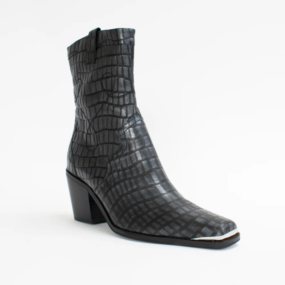 products.gallery.thumbnail_alt